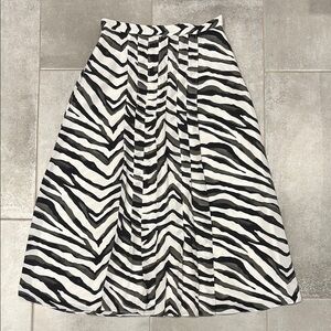 Banana Republic Zebra Print A-Line Skirt Size 0